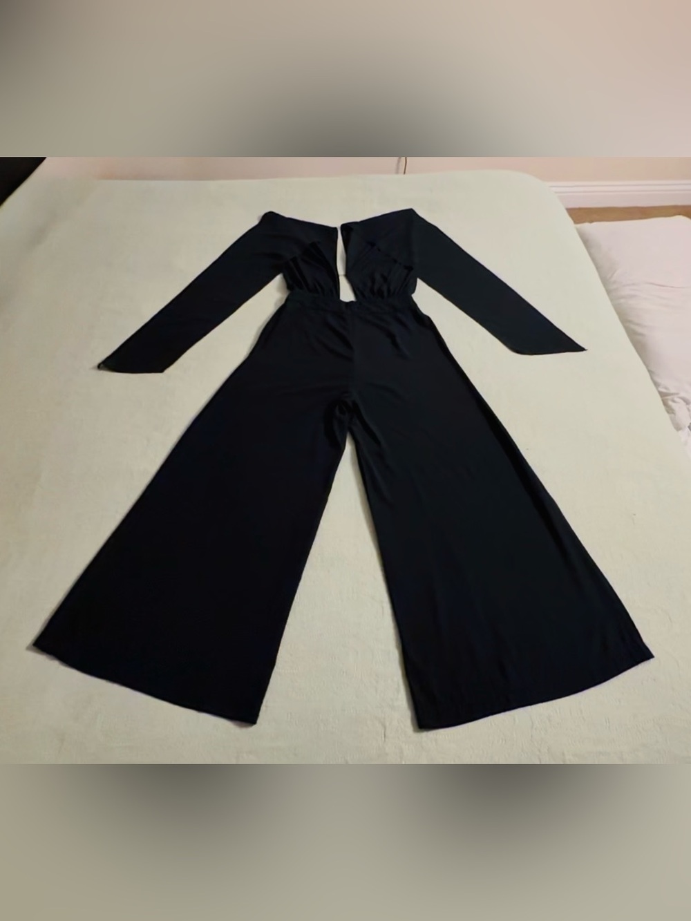Traffic People deep plunge/flared leg jumper, sz m, barely used.